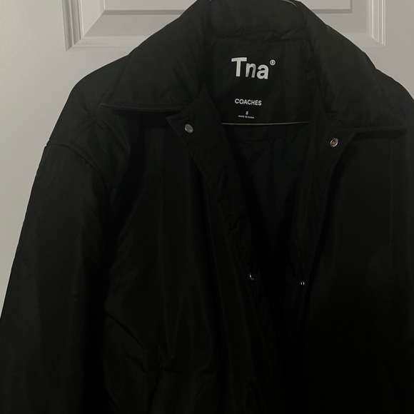 Aritzia TNA Coaches  Short Jacket - Picture 4 of 5